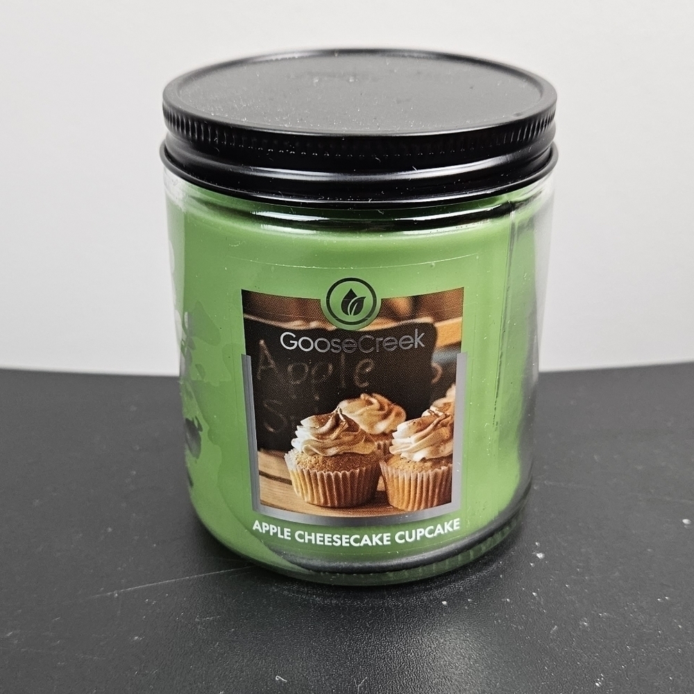 Goose Creek Apple Cheesecake Cupcake Single Wick Candle